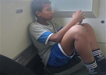 خاص أول تعليق من والد ناشئ البنك الأهلي بعد انتشار قصته واستجابة رئيس النادي