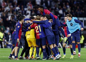 مواعيد مباريات اليوم الأحد 27 7 2025 والقنوات الناقلة برشلونة ضد فيسيل كوبي وآرسنال يواجه نيوكاسل