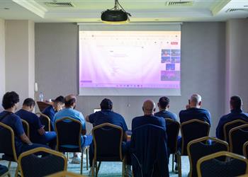 فيفا يجتمع بمسؤولي بيراميدز قبل مواجهة أوكلاند سيتي في كأس إنتر كونتينينتال