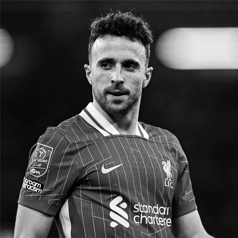 وفاة ديوجو جوتا لاعب ليفربول في حادث سير مروع