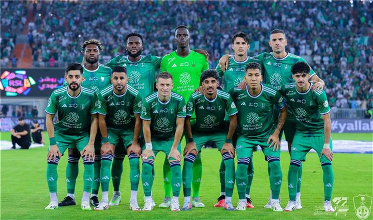نيوز برو : تقارير: الأهلي السعودي يخطر لاعبه المحترف بالرحيل