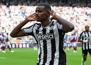 إيدي هاو يحسم الجدل بشأن عرض ليفربول لضم إيزاك