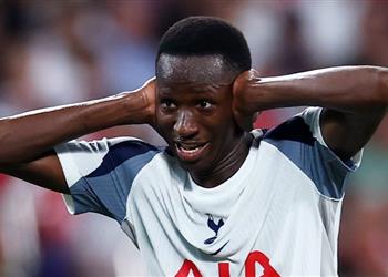 فيديو بهدف من منتصف الملعب توتنهام يفوز على آرسنال ودي ا