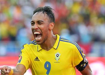 رسمي ا أوباميانج يعود إلى أوروبا من جديد لمدة عامين