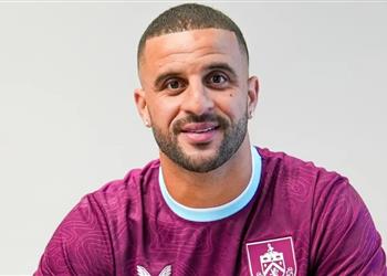 بعد مسيرة حافلة مع مانشستر سيتي رسمي ا كايل ووكر ينتقل إلى بيرنلي