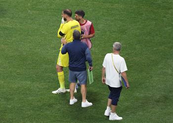 المدير الرياضي لبايرن ميونخ يهاجم دوناروما لم ي ظهر أي نوع من الاحترام