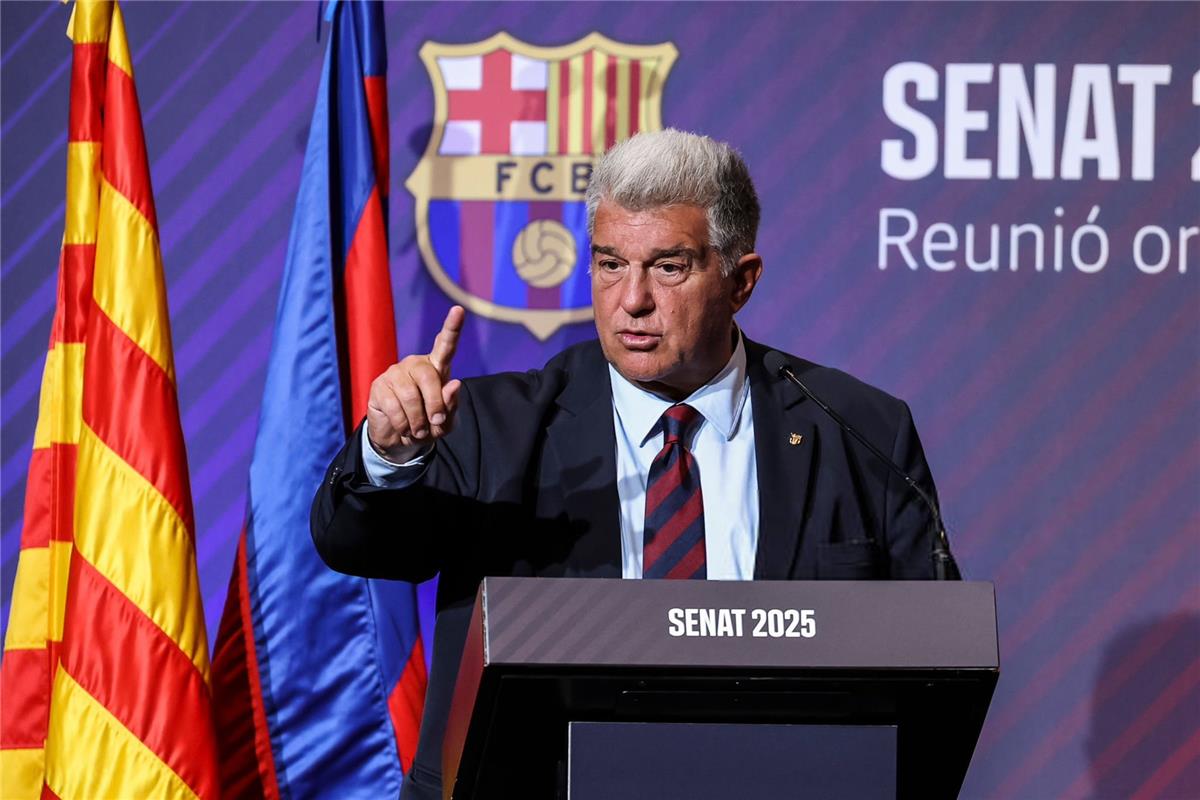 في الكورة : بعد فاتي ولينجليت.. لاعب جديد يستعد للرحيل عن برشلونة