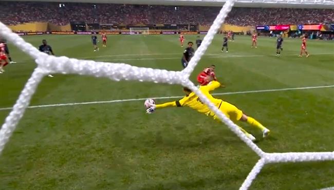 دوناروما يتألق بتصدي رائع امام بايرن ميونخ في كأس العالم للأندية
