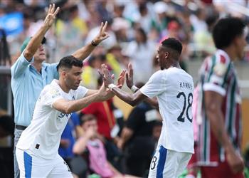 بعد ربع ساعة مشاركة الهلال السعودي يحسم مصير عبد الرزاق حمد الله