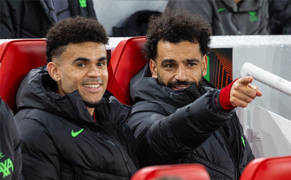 نيوز برو : برسالة مؤثرة.. محمد صلاح يودع لويس دياز بعد رحيله عن ليفربول