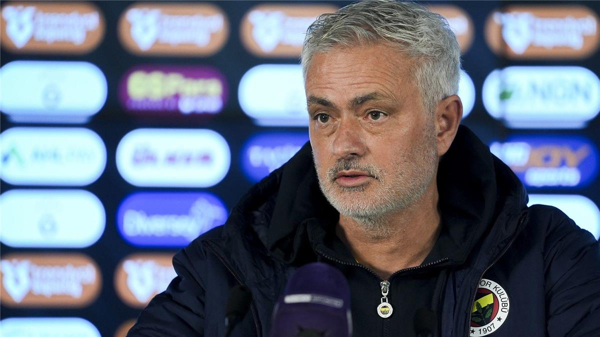 مورينيو يطالب إدارة فنربخشة بالتعاقد مع لاعب ريال مدريد