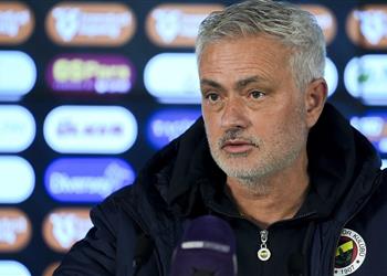 مورينيو يطالب إدارة فنربخشة بالتعاقد مع لاعب ريال مدريد