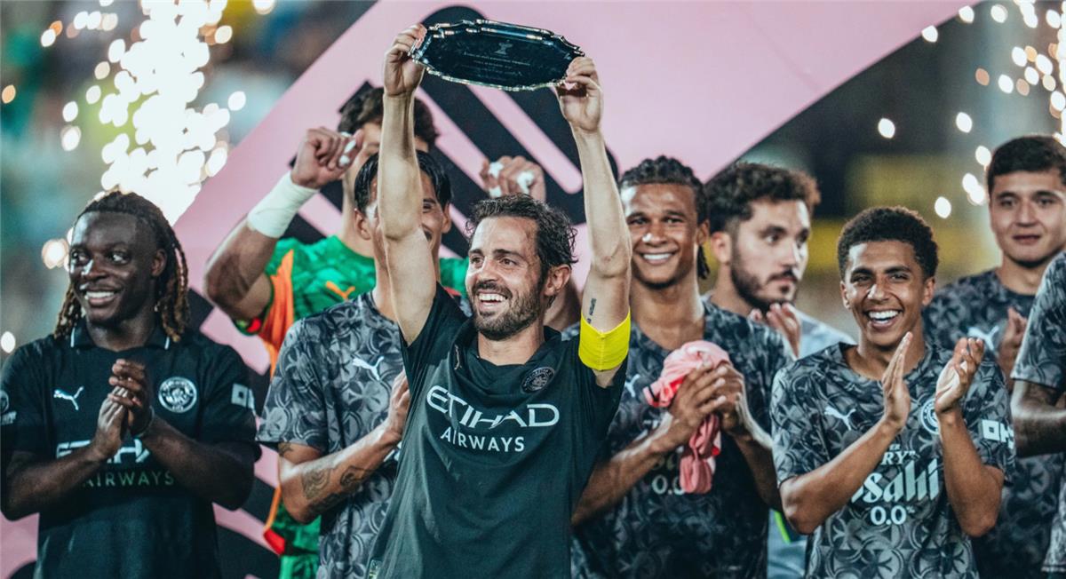 لاعبو مانشستر سيتي