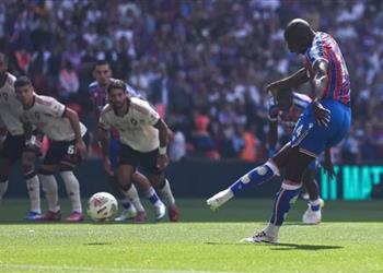 فيديو فيليب ماتيتا يسجل هدف تعادل كريستال بالاس أمام ليفربول