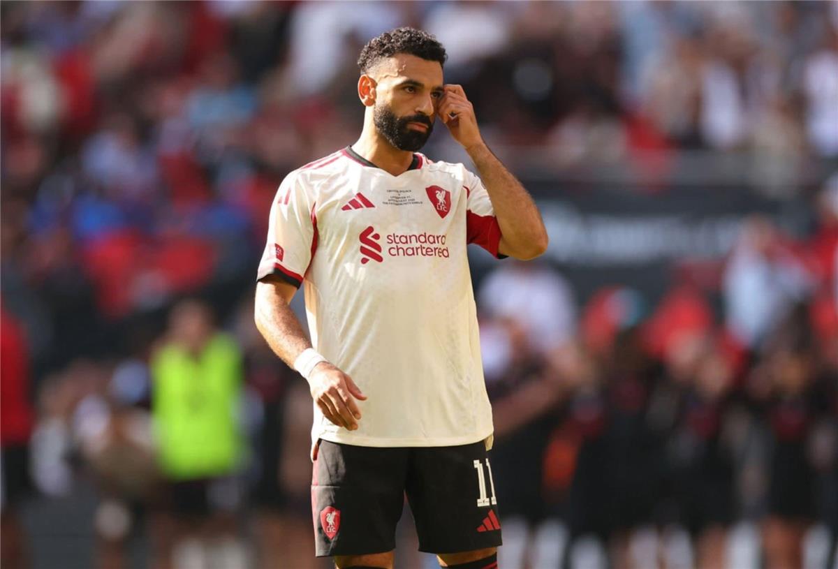 فيديو.. محمد صلاح يرفض طلب أحد الصحفيين عقب نهاية مباراة ليفربول وكريستال بالاس