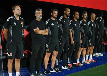 بعد قرار اتحاد الكرة الأهلي أول الأندية حصول ا علي كارنيهات جهازه الفني