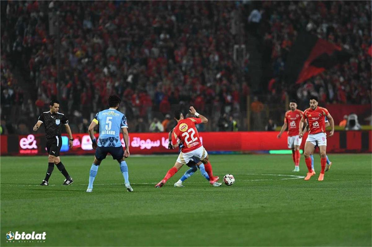 موقف الأهلي من طلب حكام أجانب لمباراة بيراميدز في الدوري