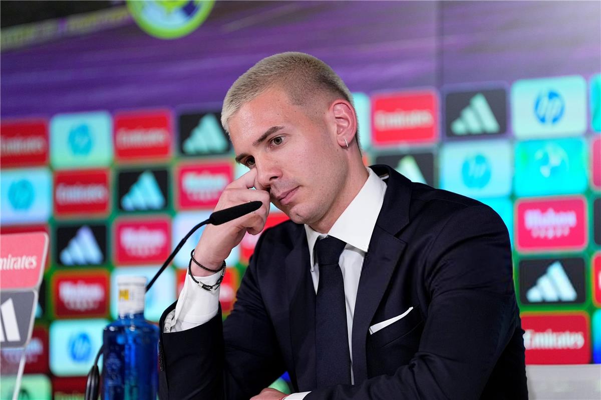 ماستانتونو يستفز جماهير ريال مدريد ويختار أفضل لاعب في العالم