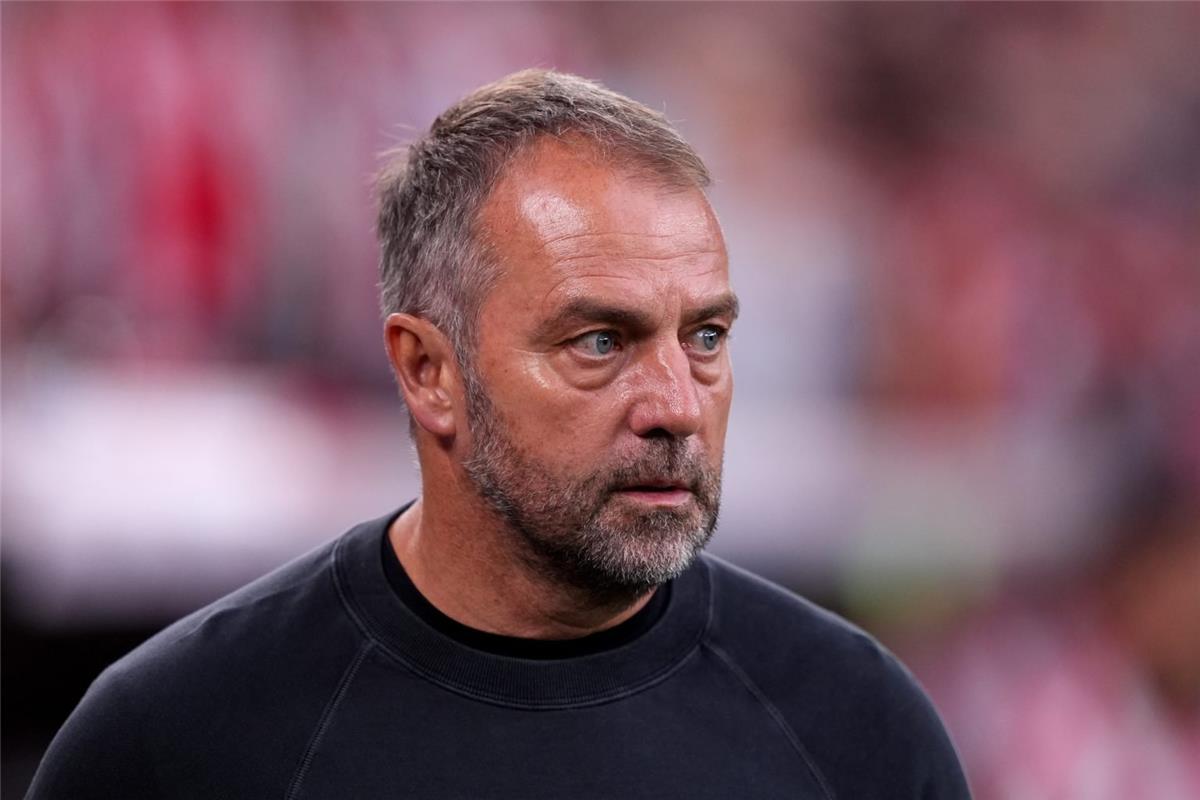 هانز فليك مدرب برشلونة