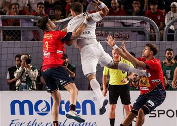 فيديو منتخب مصر يخسر أمام إسبانيا ويودع كأس العالم للناشئين لكرة اليد