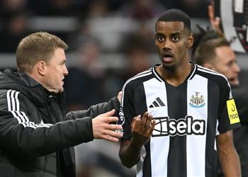 مدرب نيوكاسل يونايتد يحسم موقف إيزاك من المشاركة ضد أستون فيلا