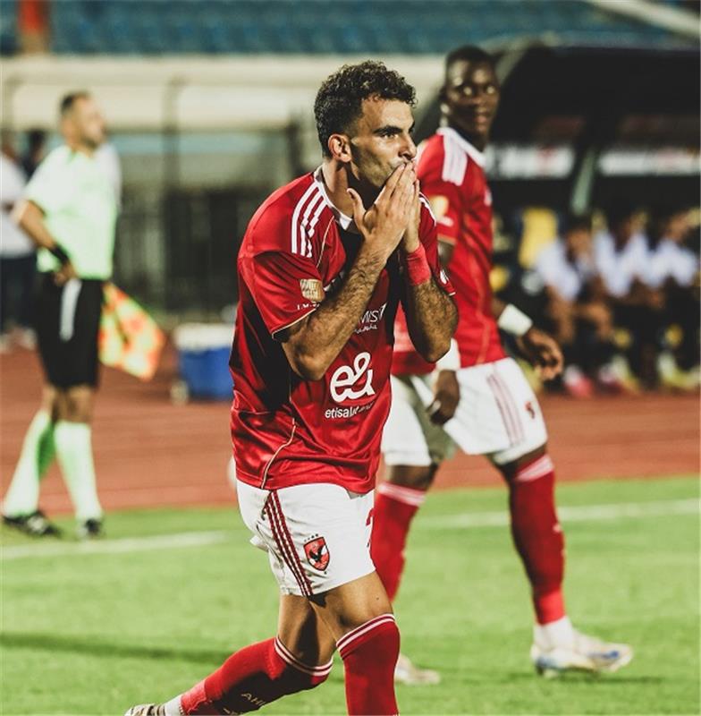 نيوز برو : ترتيب هدافي الدوري المصري بعد ثنائية زيزو في مباراة الأهلي وفاركو