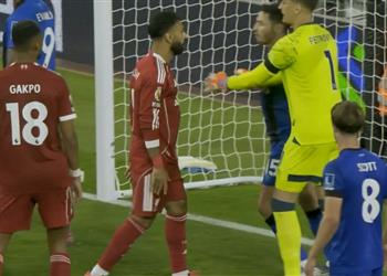 فيديو محمد صلاح يدخل في مشادة بمباراة ليفربول وبورنموث