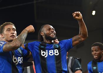 فيديو إحراج البطل سيمينيو يسجل هدف تعادل بورنموث أمام ليفربول