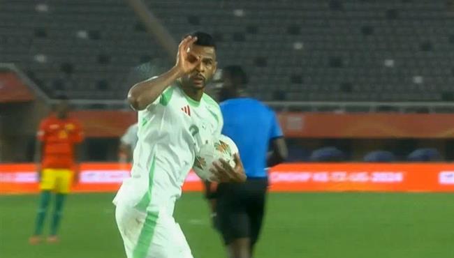 هدف تعادل الجزائر القاتل مع غينيا 1 1 كاس امم افريقيا للمحليين