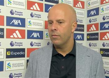 سلوت يثير القلق حول إصابة لاعب ليفربول أمام بورنموث