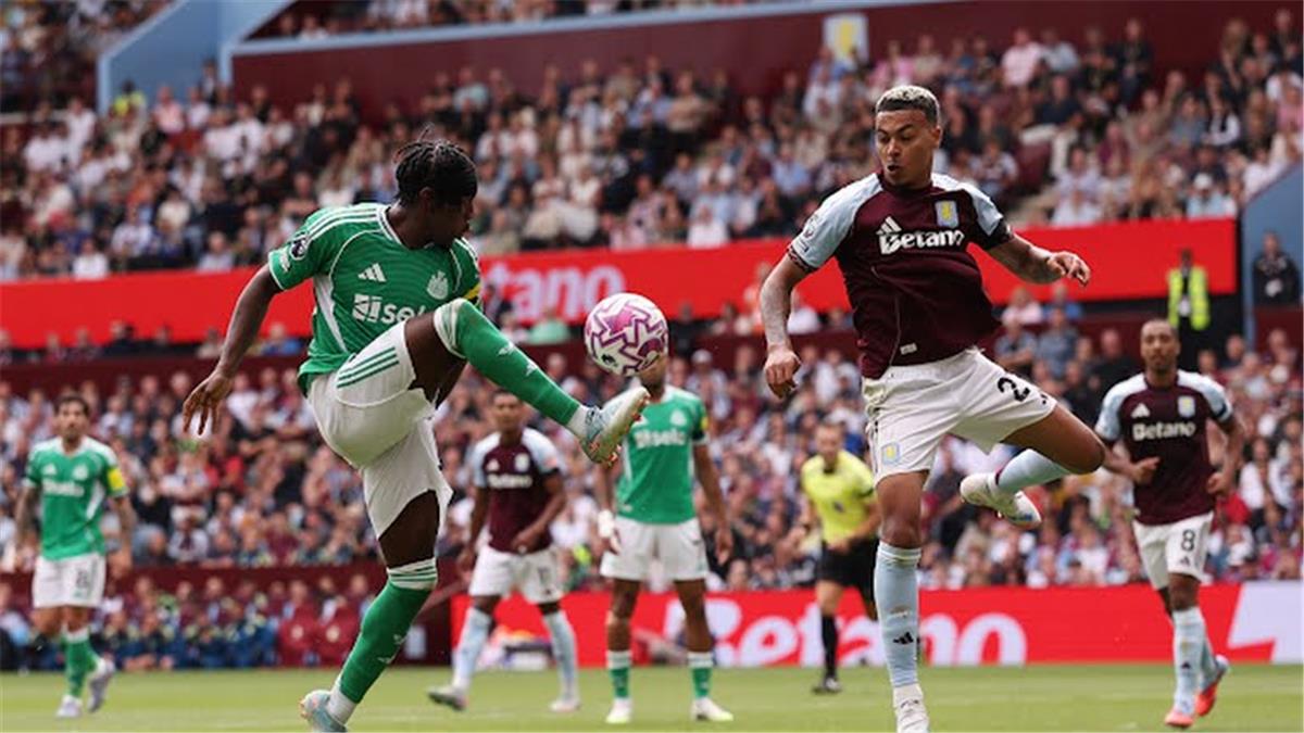 فيديو .. نيوكاسل يفتتح مشواره في الدوري الإنجليزي بالتعادل مع أستون فيلا