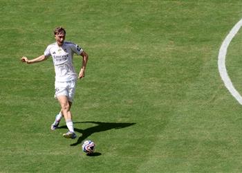 لا غنى عنه في تكتيك ألونسو ماركا تبرز أهمية هويسن في تشكيل ريال مدريد