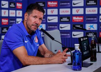 ننهك أنفسنا سيميوني يسخر من إقامة مباراة برشلونة وفياريال في أمريكا