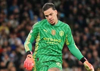 رومانو يكشف سبب استبعاد إيدرسون من مباراة مانشستر سيتي وولفرهامبتون