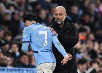 جماهير مانشستر سيتي تهاجم جوارديولا بسبب عمر مرموش لا نفهم ما تفعله