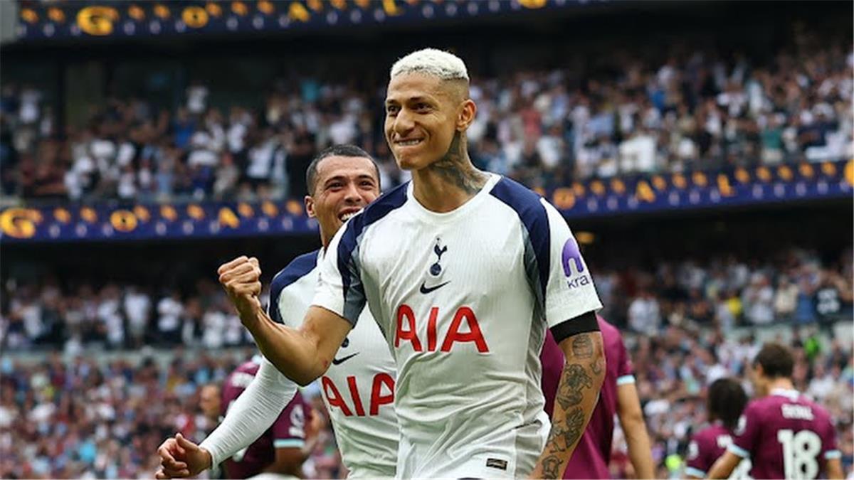 فيديو.. توتنهام يقهر بيرنلي بثلاثية ويشارك ليفربول صدارة الدوري الإنجليزي