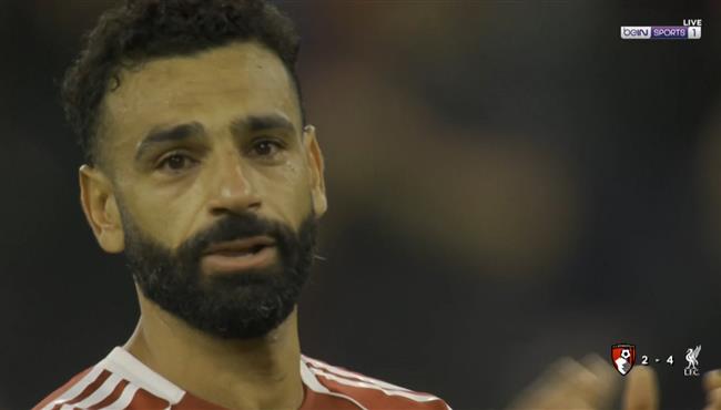 بكاء محمد صلاح بعد مباراة ليفربول وبورنموث في الدوري الانجليزي