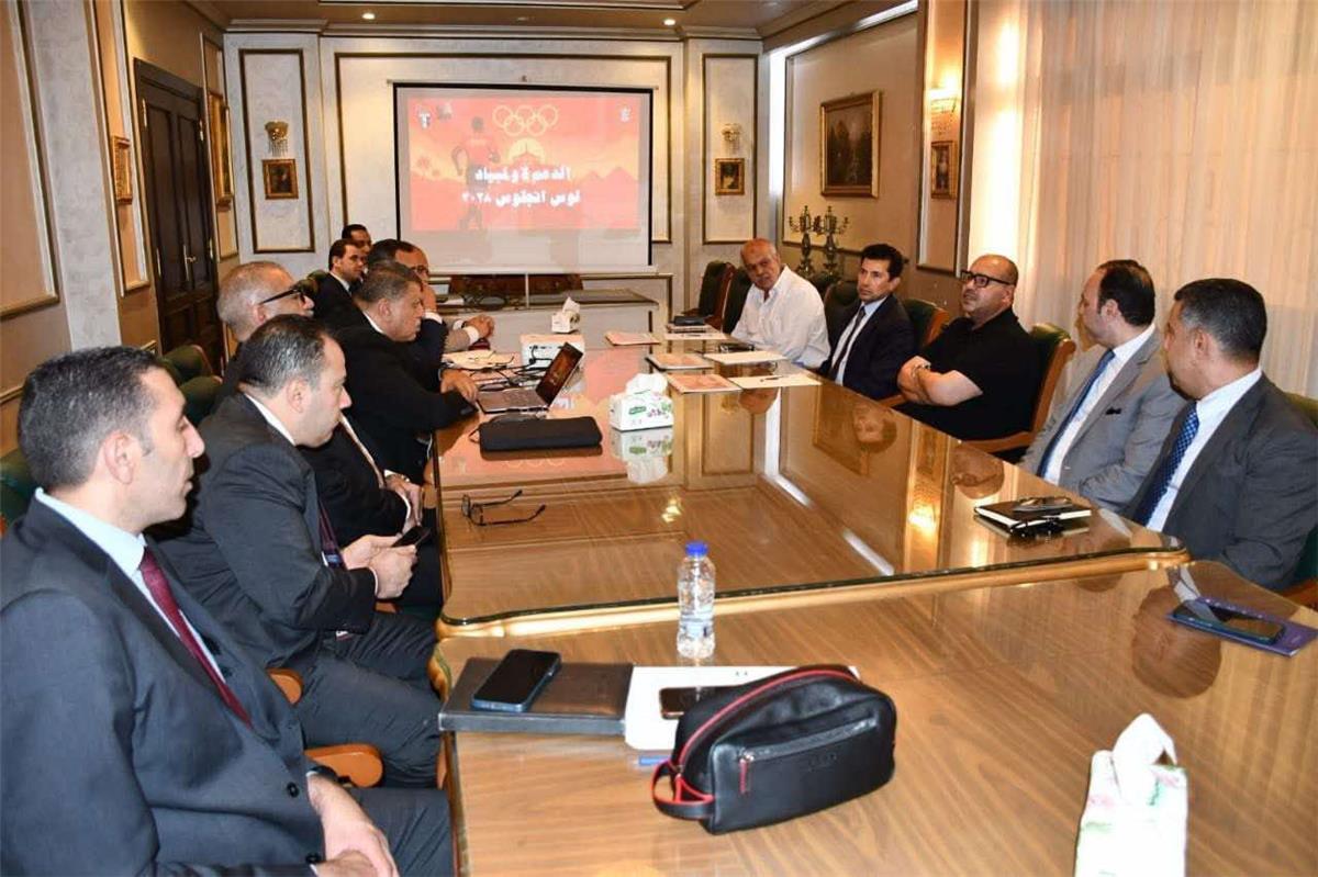 نيوز برو : وزير الرياضة ورئيس الأولمبية يستعرضان خطط الاستعدادات لأولمبياد لوس أنجلوس