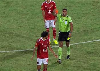 أنا عرباوي محمد هاني يكشف عن حواره مع محمد معروف قبل طرده من مباراة الأهلي وفاركو