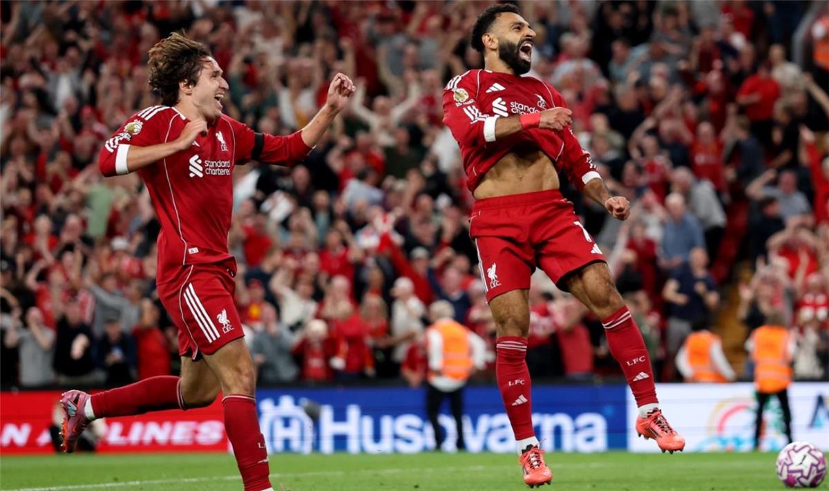 ميلور يشيد بذكاء محمد صلاح وكييزا في رباعية ليفربول أمام بورنموث