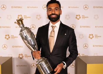 يصنع التاريخ صحف إنجلترا تتغنى بفوز محمد صلاح بجائزة أفضل لاعب في الدوري الإنجليزي