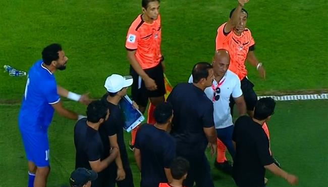 طرد أحمد سامى المدير الفني للاتحاد السكندري بعد الاعتراض علي قرارات حكم مباراة الاسماعيلي