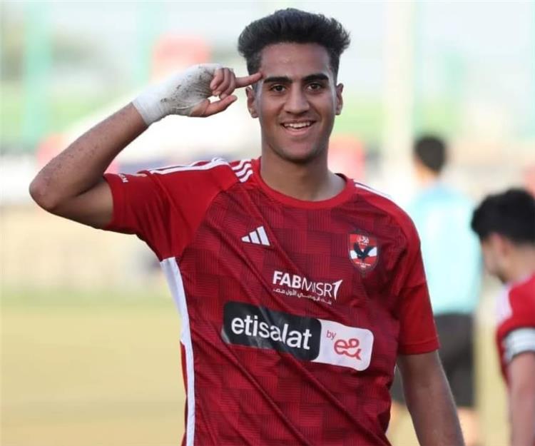 سمير محمد مهاجم الاهلي الشاب