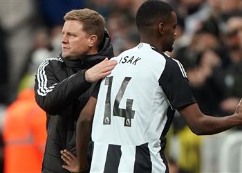 إيدي هاو أعرف مكان إيزاك من الإعلام ونحن منافسون لـ ليفربول