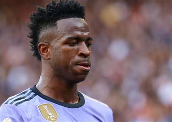 الوضع على حافة الانهيار رد قاسي من فينيسيوس على عرض ريال مدريد لتجديد عقده