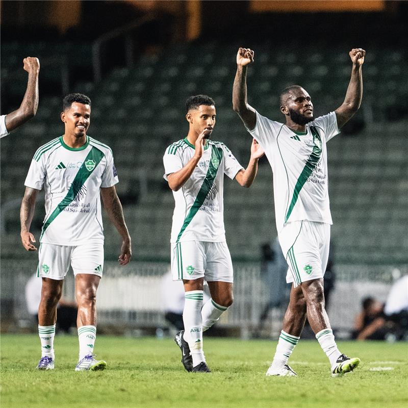 نيوز برو : فيديو| الأهلي يكتسح القادسية بخماسية ويضرب موعدًا مع النصر في نهائي كأس السوبر السعودي