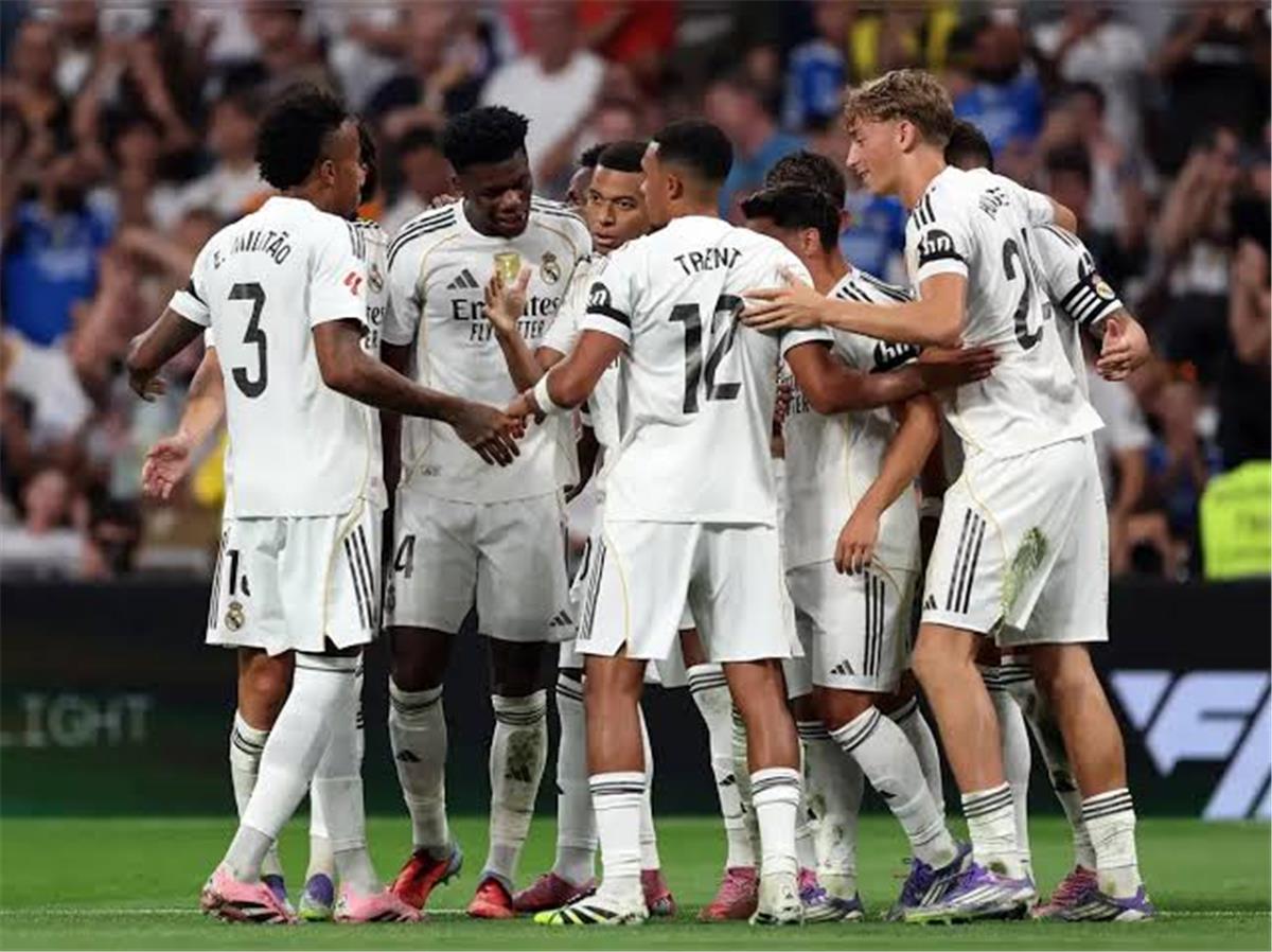 انتقادات لاذعة لصفقة ريال مدريد بعد الظهور الأول على "سانتياجو برنابيو"