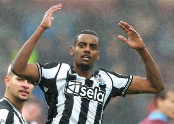 طريق مدمر رد فعل غرفة ملابس نيوكاسل على الصراع بين إيزاك والإدارة