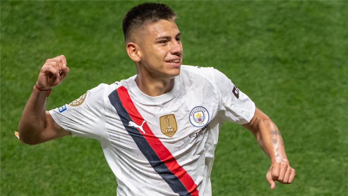 كلاوديو إيتشيفيري