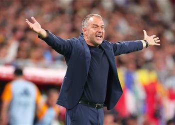 لاعب برشلونة يغيب عن التدريبات ويقترب من وجهة جديدة